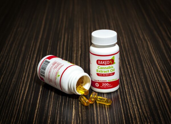 Baked Edibles – THC Extract Capsules 200mg | Buy Weed Packs Canada