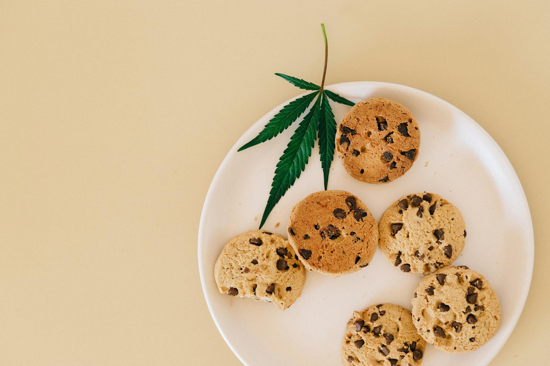 Edibles online at Canada | Buy Weed Packs Canada